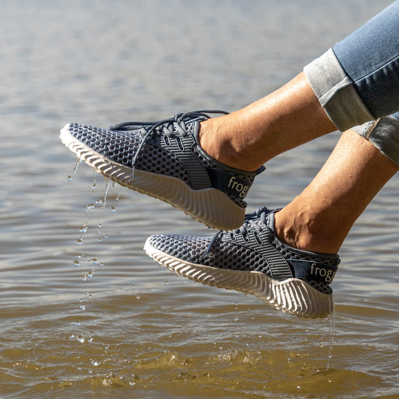 Load image into Gallery viewer, Frogg Toggs Womens Gray Aquastep Mesh Shoe
