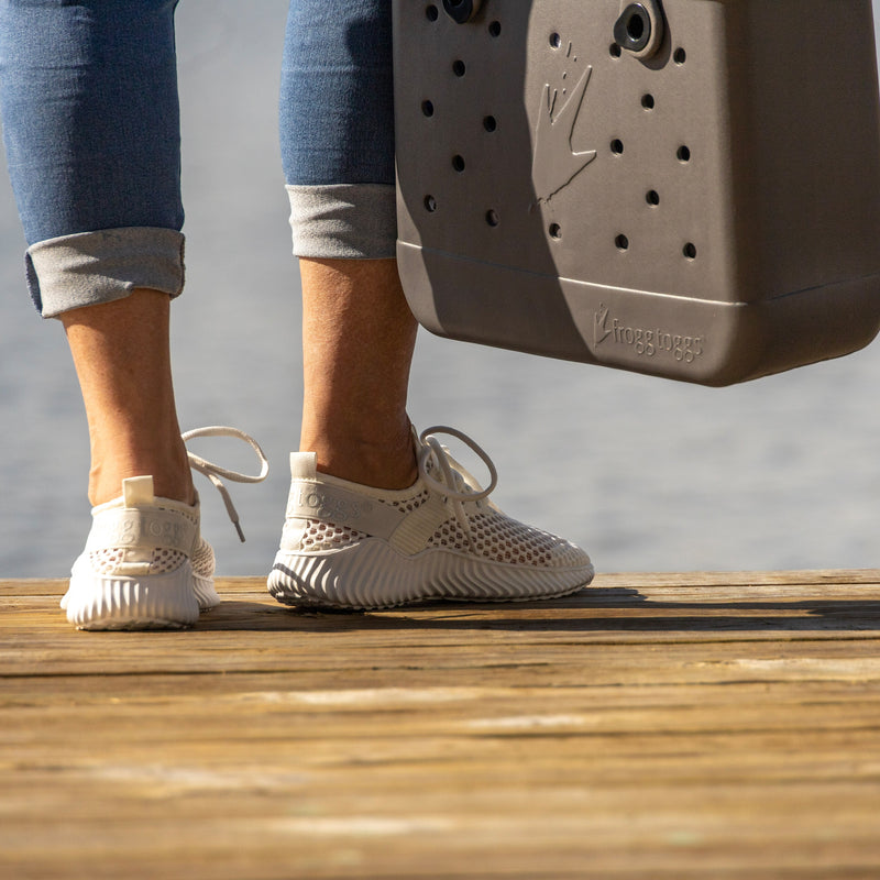 Load image into Gallery viewer, Frogg Toggs Womens Gray Aquastep Mesh Shoe
