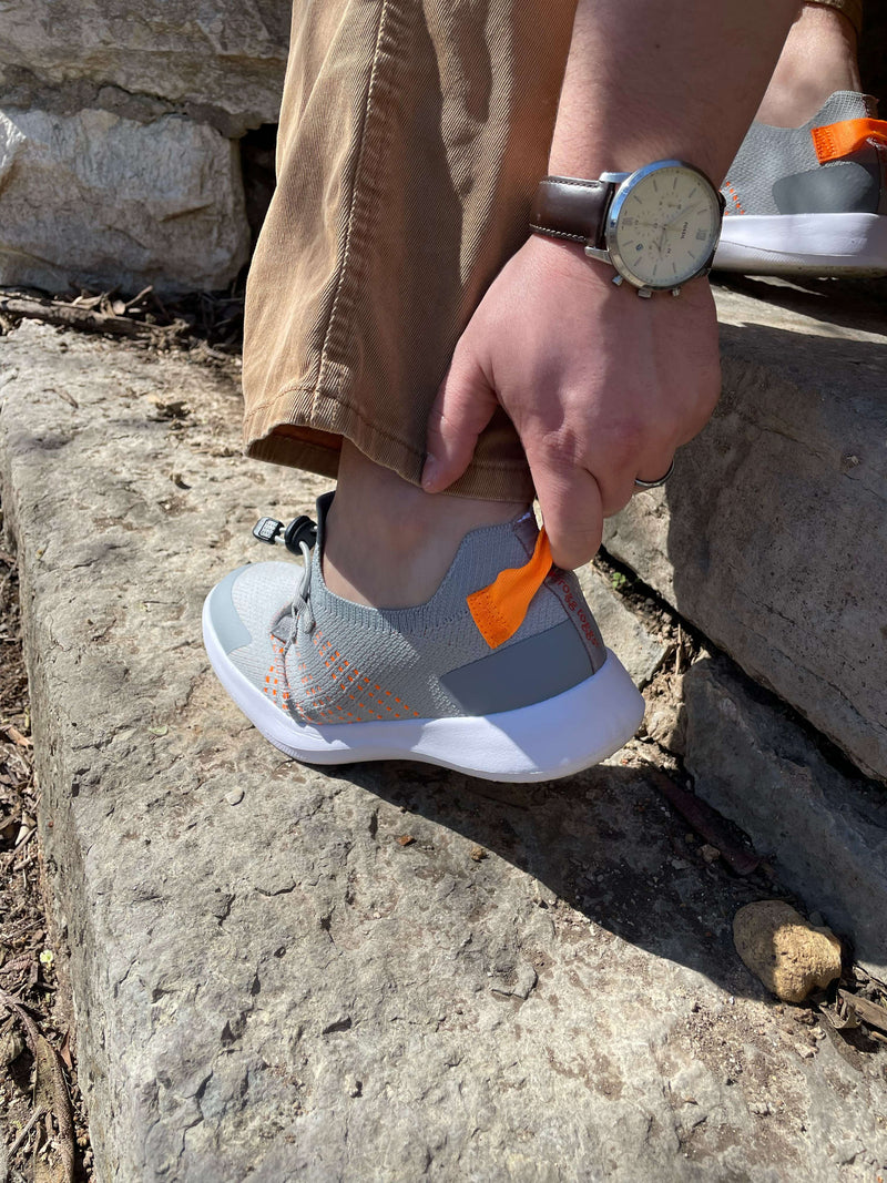 Load image into Gallery viewer, Frogg Toggs Mens Gray Clipper Shoes
