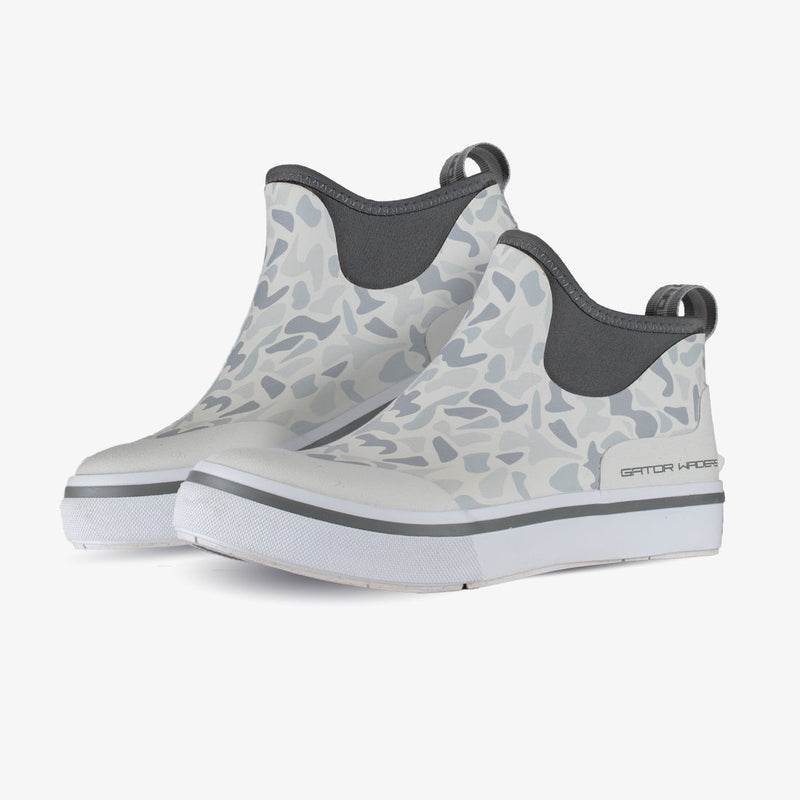 Load image into Gallery viewer, Gator Waders Womens Old School Ghost Camp Boots
