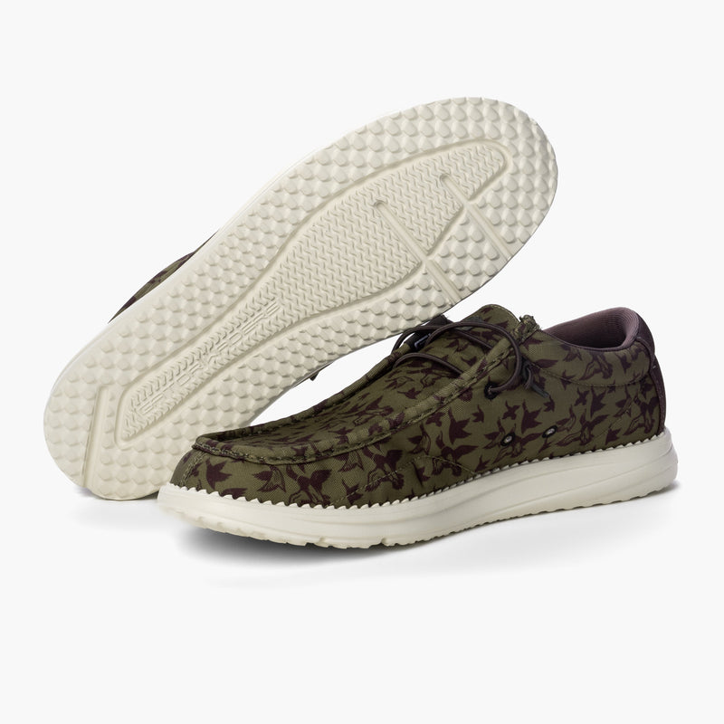 Load image into Gallery viewer, Gator Waders Mens Ducks Camp Shoes
