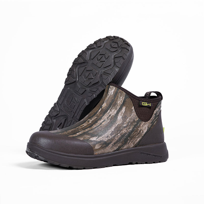 Load image into Gallery viewer, Gator Waders Mens Realtree Legacy Trek Boots
