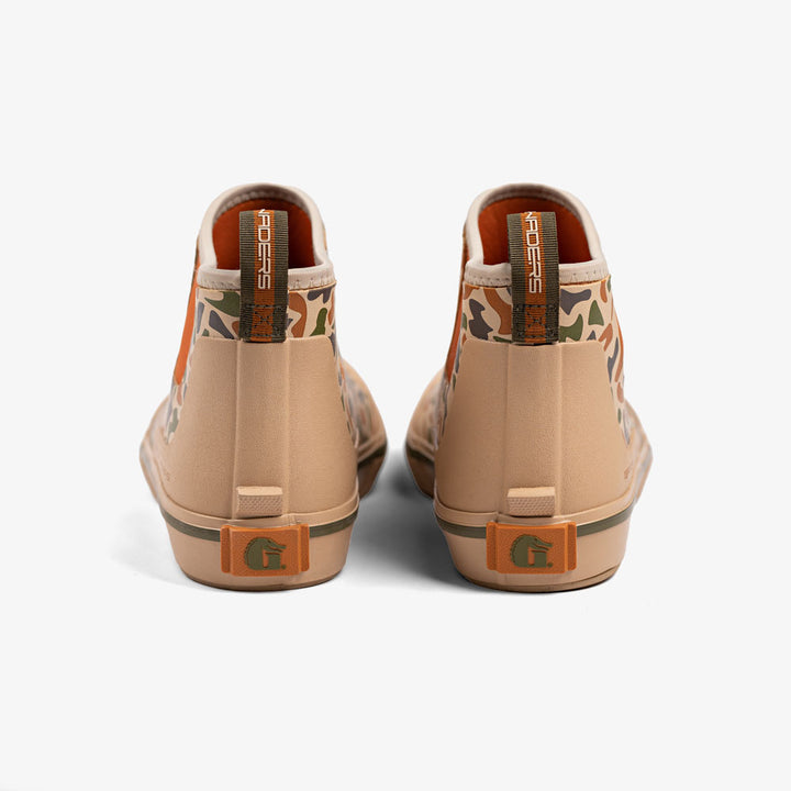 Load image into Gallery viewer, Gator Waders Mens Old School Camo Camp Boots
