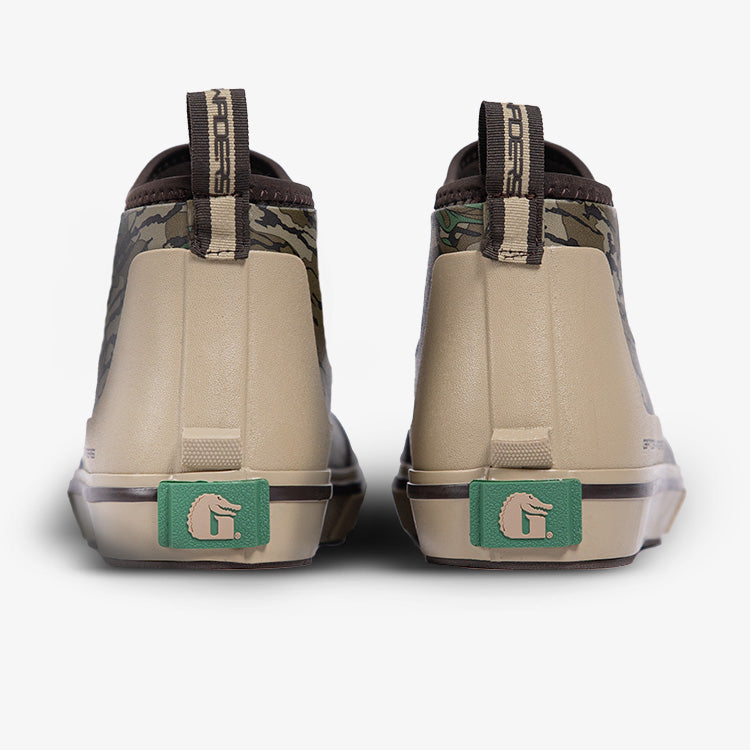 Load image into Gallery viewer, Gator Waders Mens Mossy Oak Greenleaf Camp Boots
